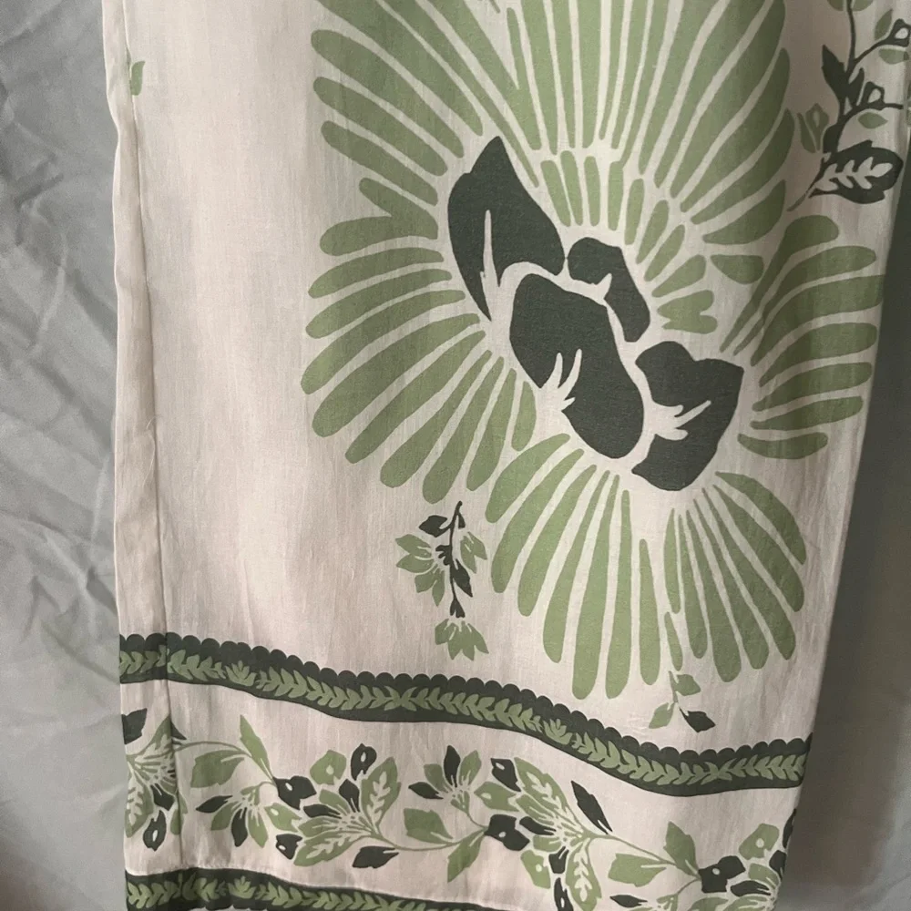 Haute Hippie White Green Floral Pants wide Leg high waist pants sz Large 12 14 - Picture 5 of 11
